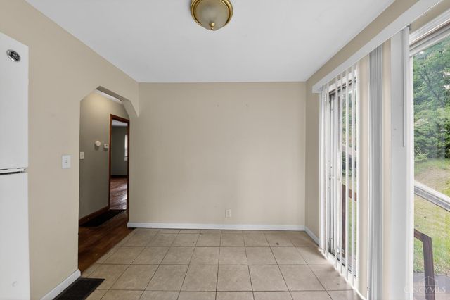 218 Ridgeway Road, Cincinnati, OH 45216