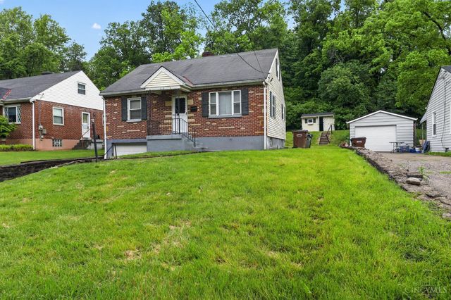 218 Ridgeway Road, Cincinnati, OH 45216