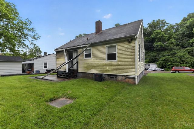 218 Ridgeway Road, Cincinnati, OH 45216