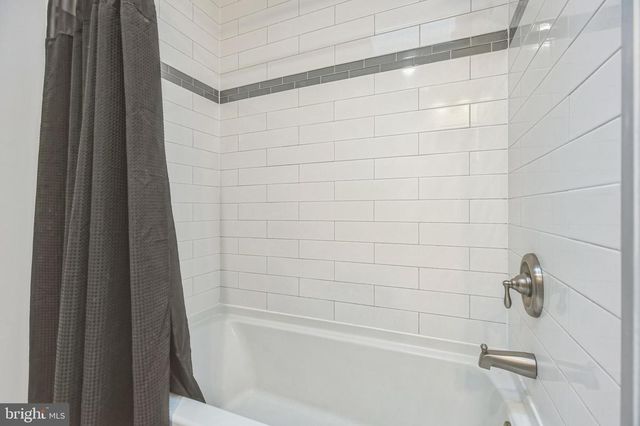 8580 CRAIN HWY, La Plata, MD 20646