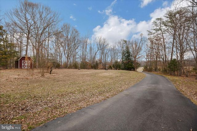 8580 CRAIN HWY, La Plata, MD 20646