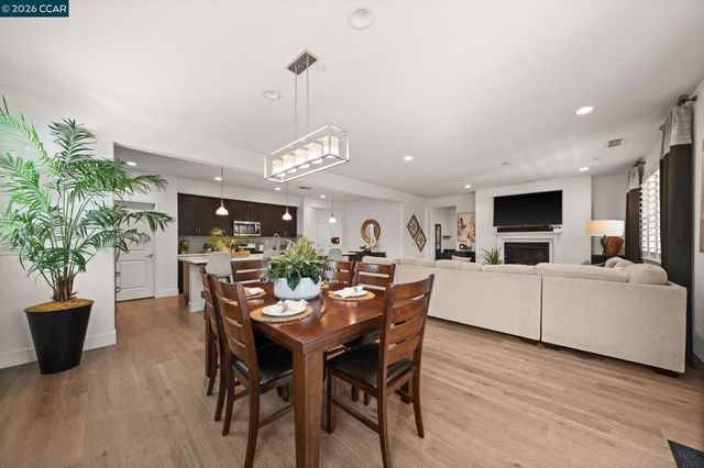 9078 Tradewinds Cir, Discovery Bay, CA 94505