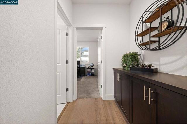 9078 Tradewinds Cir, Discovery Bay, CA 94505