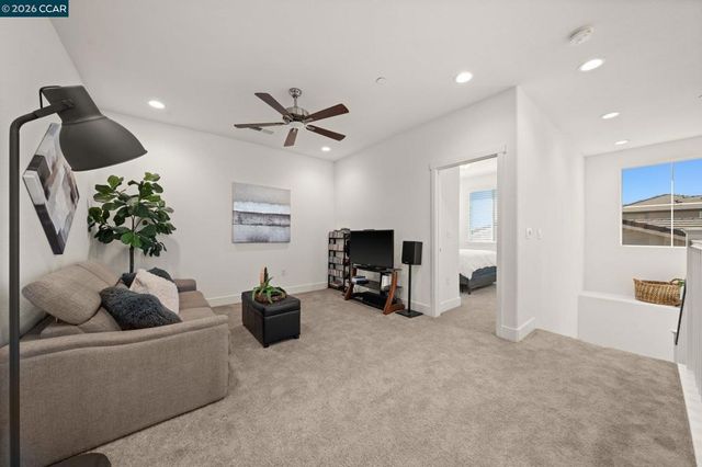 9078 Tradewinds Cir, Discovery Bay, CA 94505