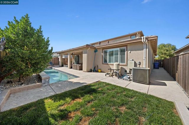 9078 Tradewinds Cir, Discovery Bay, CA 94505