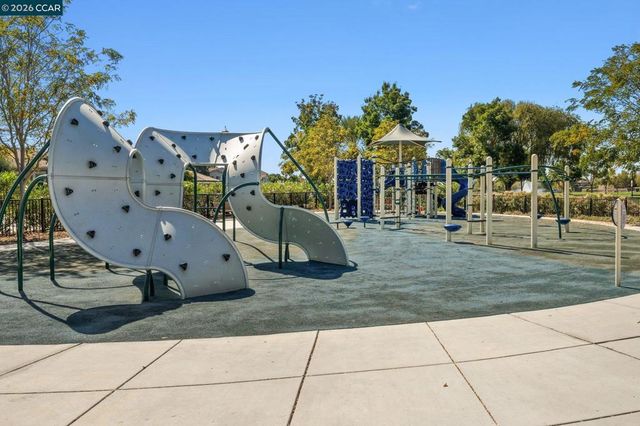 9078 Tradewinds Cir, Discovery Bay, CA 94505