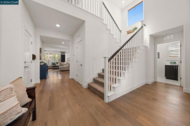 9078 Tradewinds Cir, Discovery Bay, CA 94505