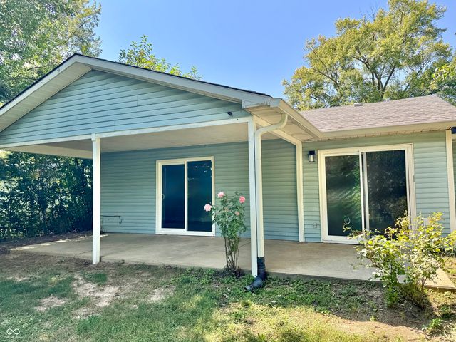 939 Sawmill Road, Whiteland, IN 46184