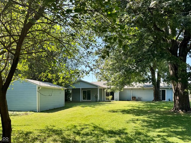 939 Sawmill Road, Whiteland, IN 46184