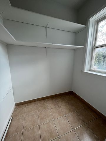 4411 W Montrose Avenue 2, Chicago, IL 60641