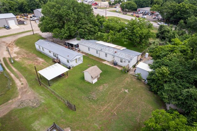 101-107 Syble Jean Drive, Burleson, TX 76028