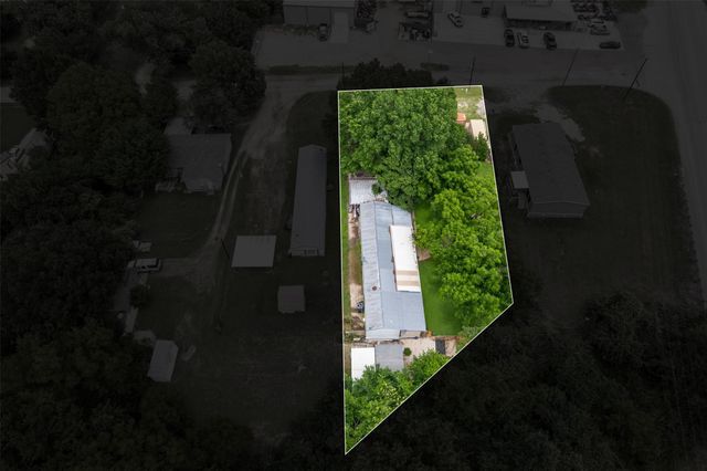 101-107 Syble Jean Drive, Burleson, TX 76028