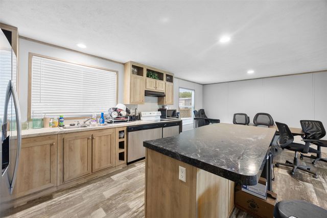 101-107 Syble Jean Drive, Burleson, TX 76028