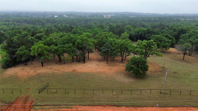 5928 Crest Drive, Guthrie, OK 73044