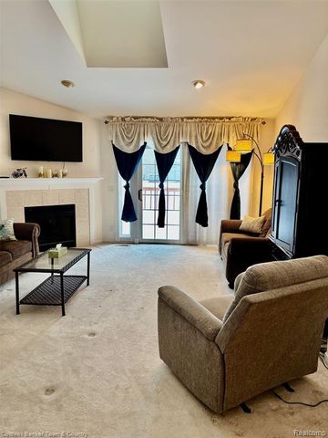 6320 Squire Lake Drive, Flushing, MI 48433