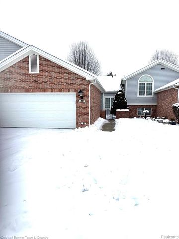 6320 Squire Lake Drive, Flushing, MI 48433