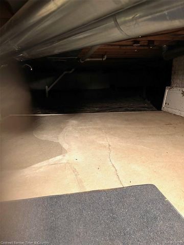 6320 Squire Lake Drive, Flushing, MI 48433