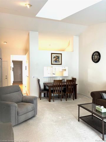 6320 Squire Lake Drive, Flushing, MI 48433