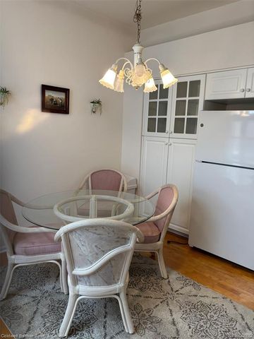 6320 Squire Lake Drive, Flushing, MI 48433