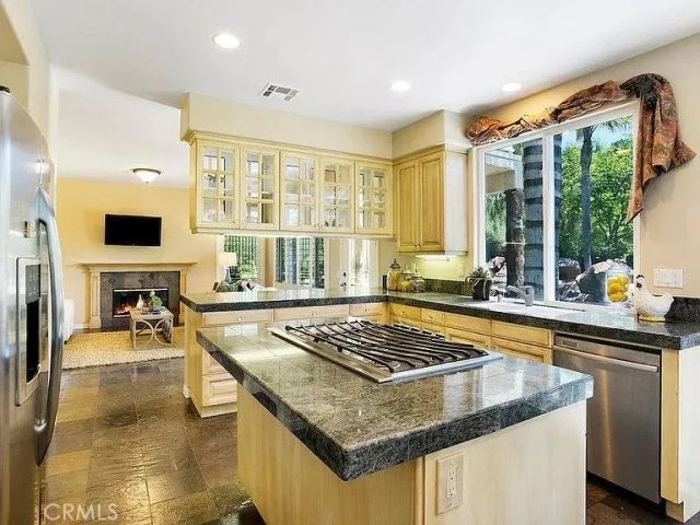 948 Ellesmere Way, Oak Park, CA 91377