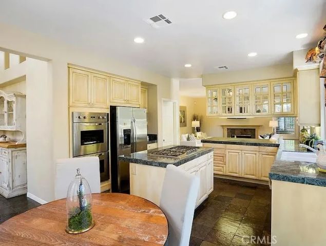 948 Ellesmere Way, Oak Park, CA 91377