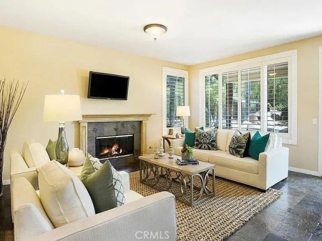 948 Ellesmere Way, Oak Park, CA 91377