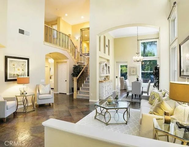 948 Ellesmere Way, Oak Park, CA 91377