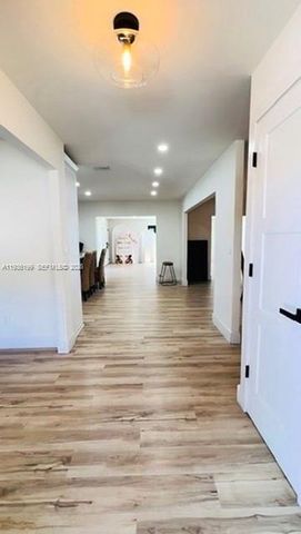 7755 SW 127th Ct, Miami, FL 33183