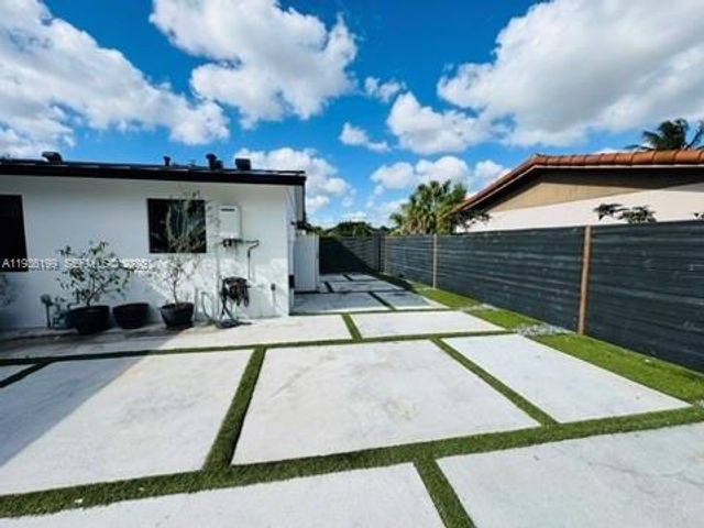 7755 SW 127th Ct, Miami, FL 33183