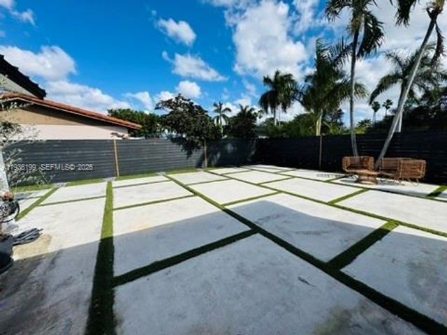 7755 SW 127th Ct, Miami, FL 33183