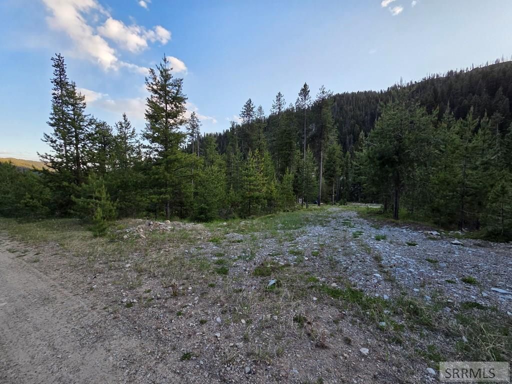 Image 28 of property listing at Lot 13 Kokopelli Drive, Gibbonsville, ID 83463