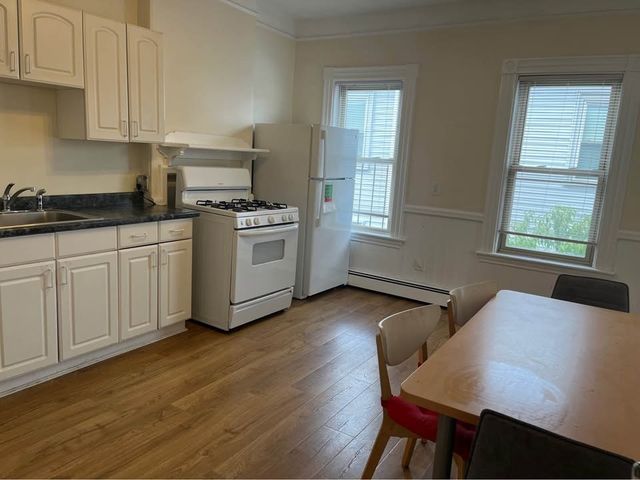 73 Reading St 3, Boston, MA 02119