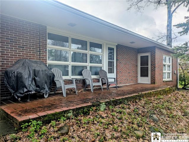 340 Summit Avenue, Jamestown, NY 14701