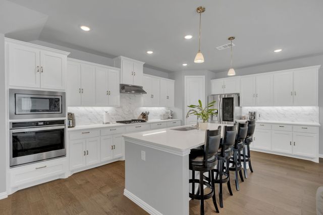 3908 Lucan Lane, Lewisville, TX 75056