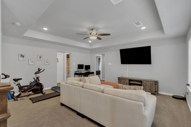 3908 Lucan Lane, Lewisville, TX 75056