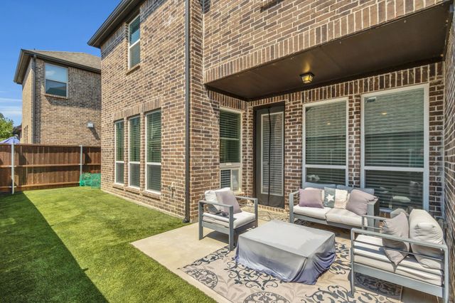 3908 Lucan Lane, Lewisville, TX 75056