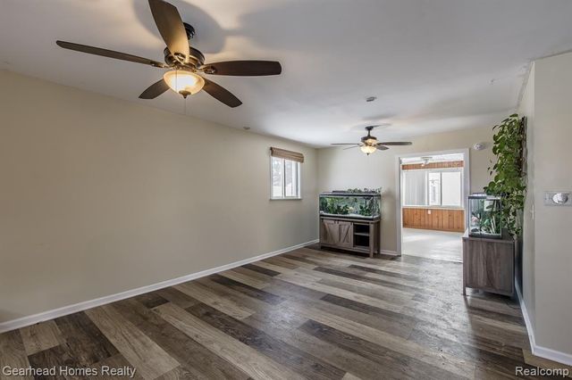 2340 Rollins Street, Grand Blanc, MI 48439