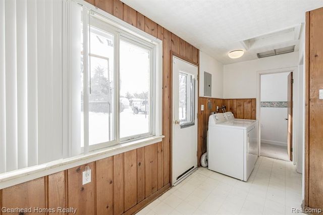 2340 Rollins Street, Grand Blanc, MI 48439