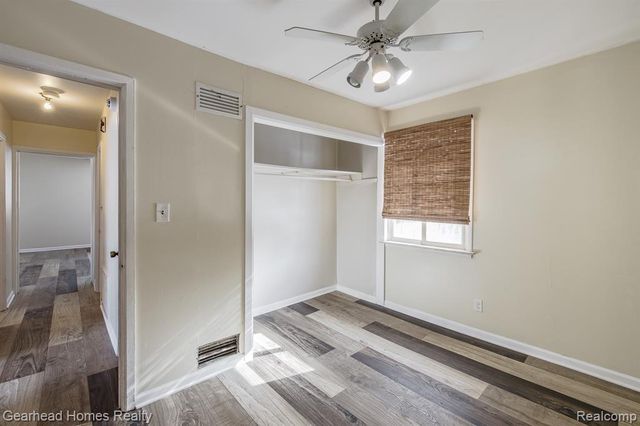 2340 Rollins Street, Grand Blanc, MI 48439