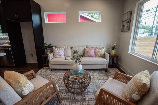 2515 Gonzales ST, Austin, TX 78702