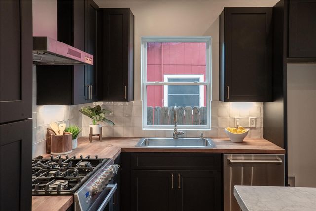 2515 Gonzales ST, Austin, TX 78702