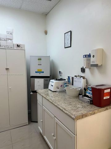 Rapid-Growth Clinical Trials Research Center, Coral Gables, FL 33134