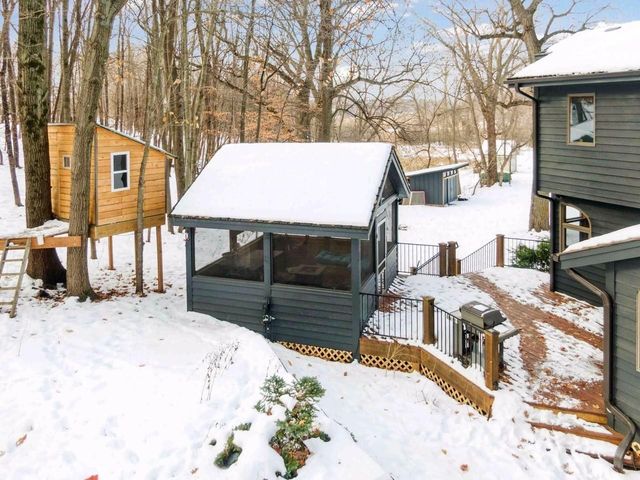 26435 Noble Road, Excelsior, MN 55331