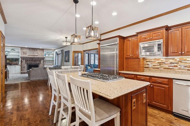 26435 Noble Road, Excelsior, MN 55331