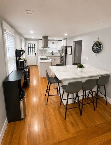 24 Warren Ave, Stoughton, MA 02072