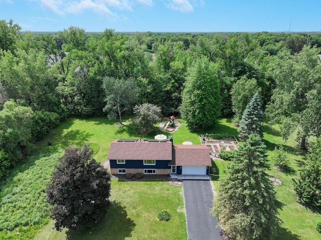 900 James Street, Lino Lakes, MN 55014