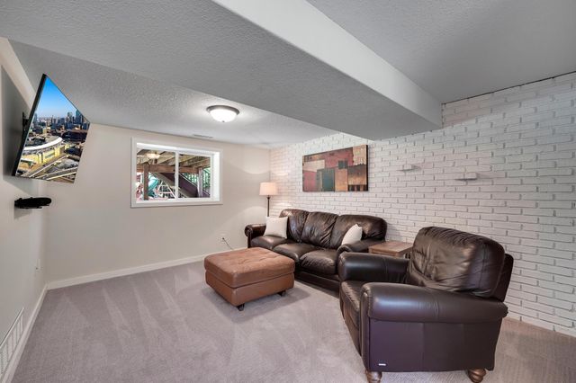 900 James Street, Lino Lakes, MN 55014