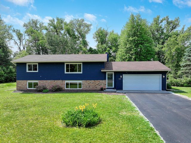900 James Street, Lino Lakes, MN 55014