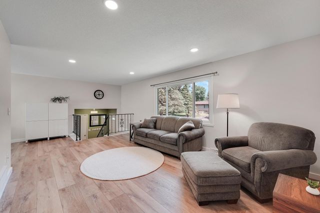 900 James Street, Lino Lakes, MN 55014