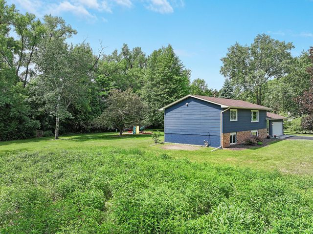 900 James Street, Lino Lakes, MN 55014